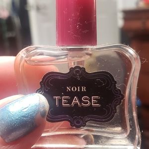 Victoria secrets mini tease perfume